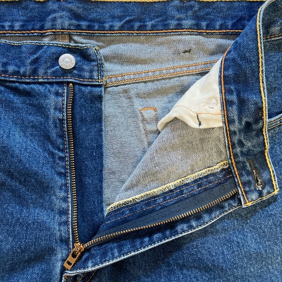 LEVI'S 505 NWOT Men's Medium Wash Straight Leg Jeans 40x30 100% Cotton - Picture 5 of 8